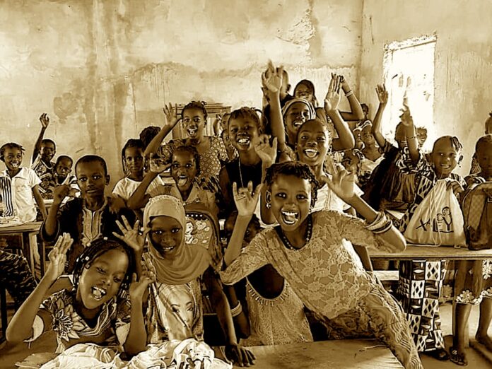 ecoliers noir et blanc